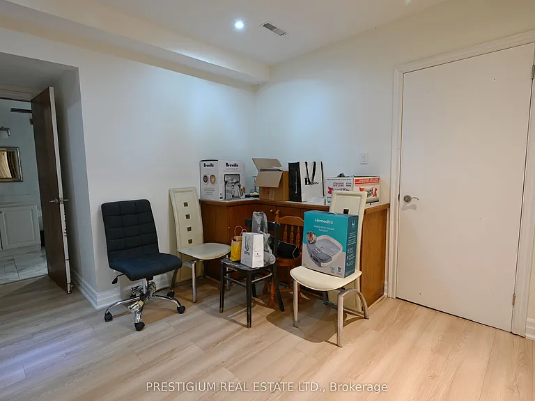 1412 Islington Ave #BASEMENT — Photo 17