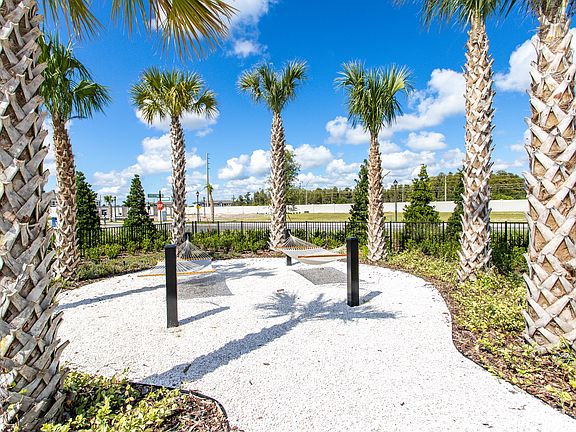 5th image of 2401 Arbor Wind Dr
