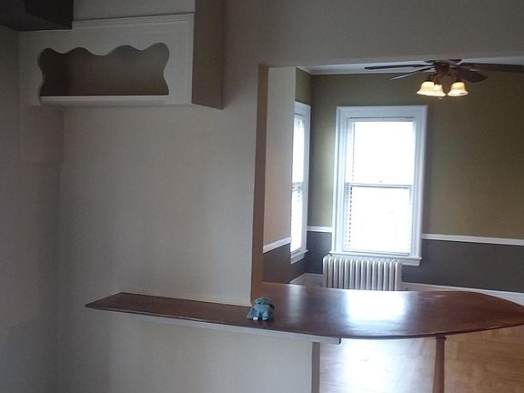 4th image of 340 Linwood Ave #2