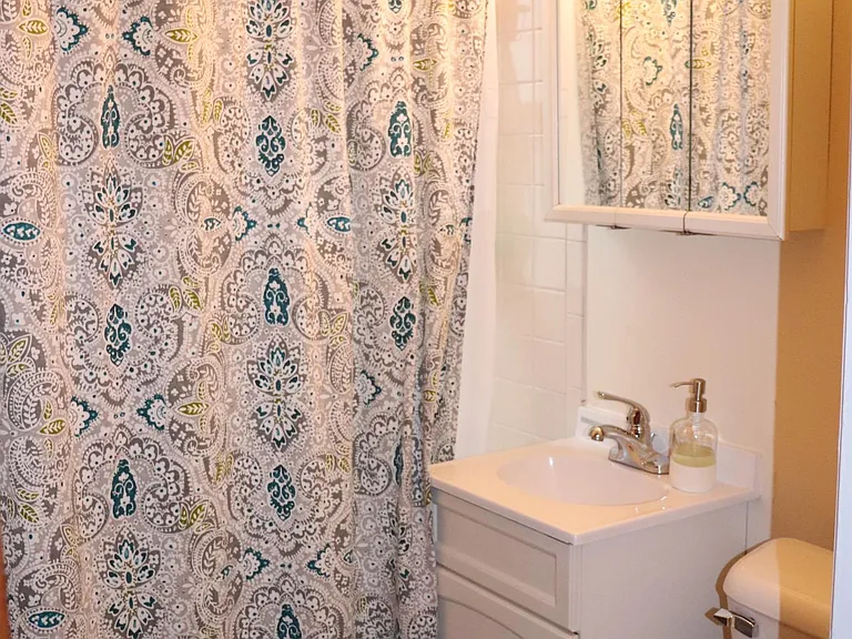 2326 N 63rd St #B — Photo 8