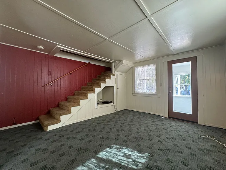 133 Stover Rd — Photo 11