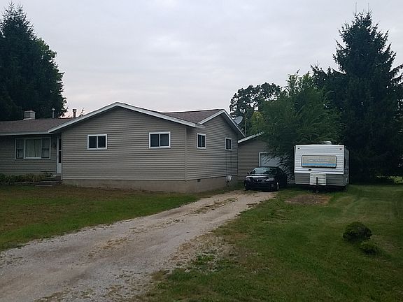 4th image of 1038 W Marsh Dr