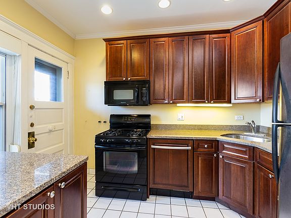 4th image of 315 Wisconsin Ave APT 2S