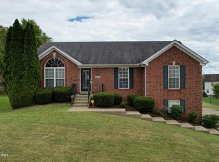 11612 Chinook Ct, Jeffersontown, KY 40299