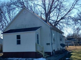 418 Indiana Ave, Westville, IL