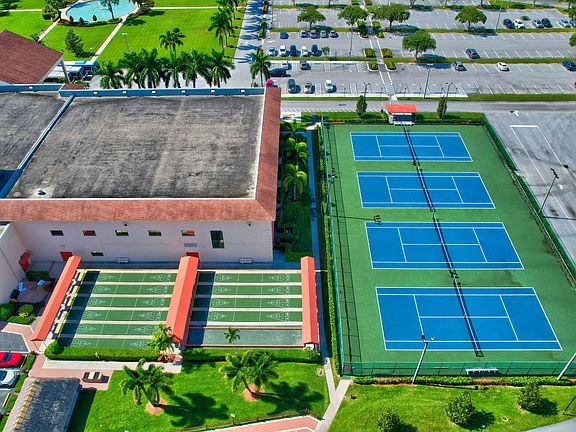 3rd image of 3008 Rexford