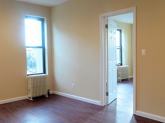 2 Bright Ridgewood 3BR Corner Unit L M No Fee