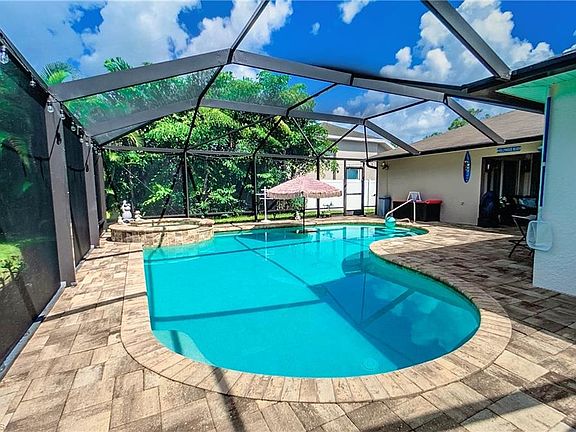 5th image of 11631 Red Hibiscus Dr