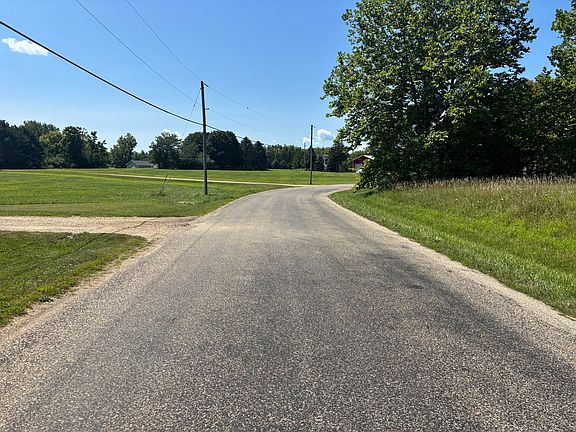 3rd image of 480 Earl Miller Dr