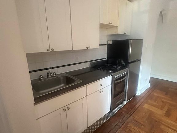 5th image of 417 40th St APT A11