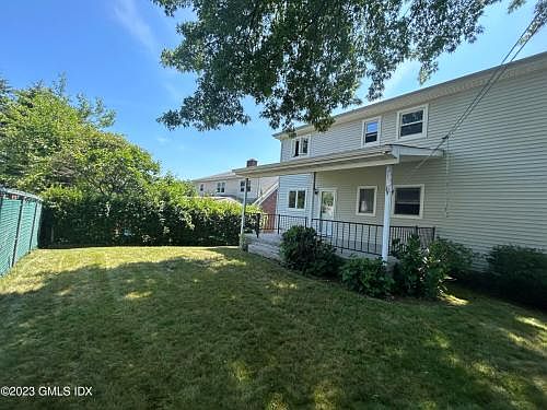 2nd image of 13 Reynolds Pl #1