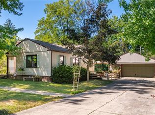 717 Woodlawn Ave, Englewood, OH