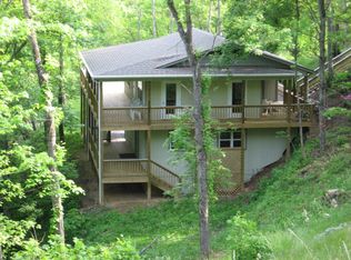 73 Hiking Trl, Burnsville, NC 28714