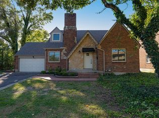 3487 Far Hills Ave, Dayton, OH 45429