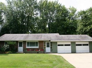 6750 Sunset Dr, Coloma, MI 49038