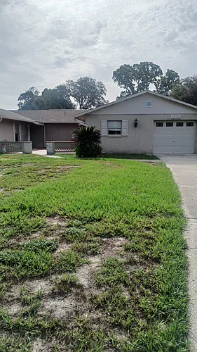 1374 Giles Ave Photo 1