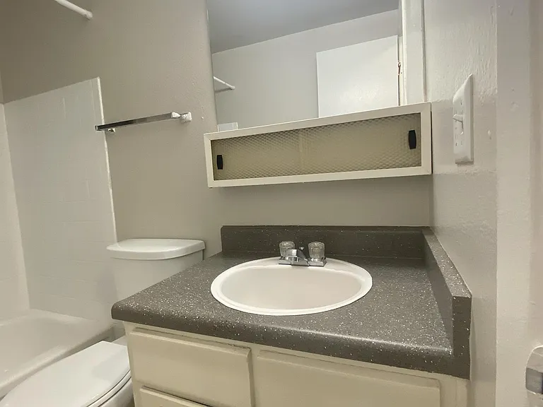 Garden Center Apt. 62, 64 & 70 — Photo 11