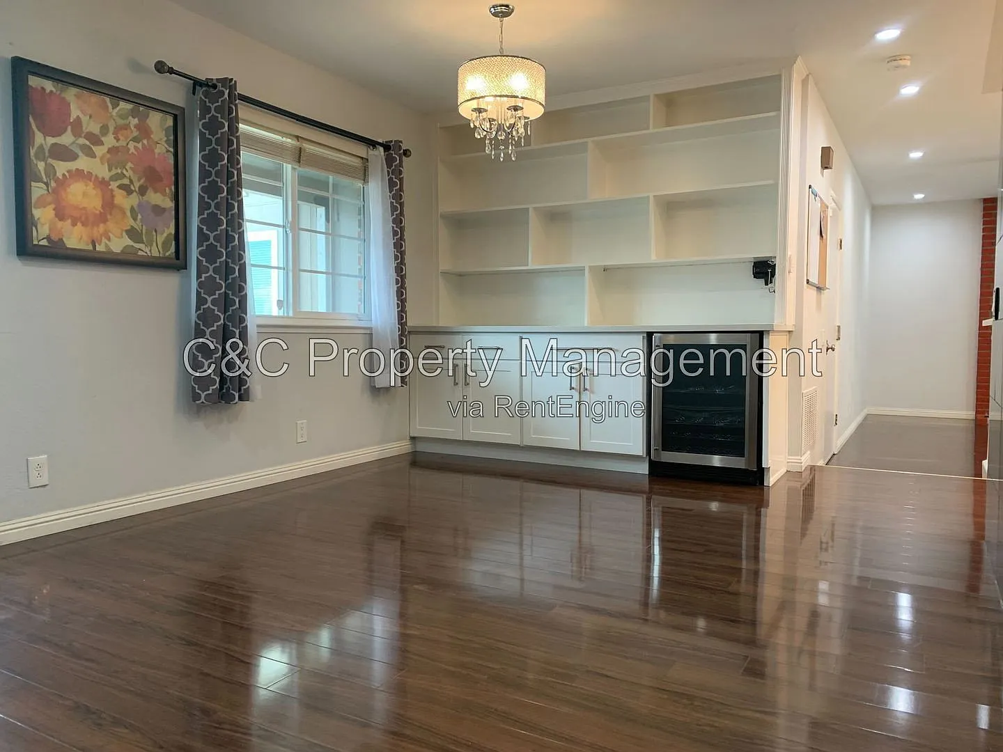 3 bed, 2.0 bath, 1501 sqft, $4,350 — Photo 2
