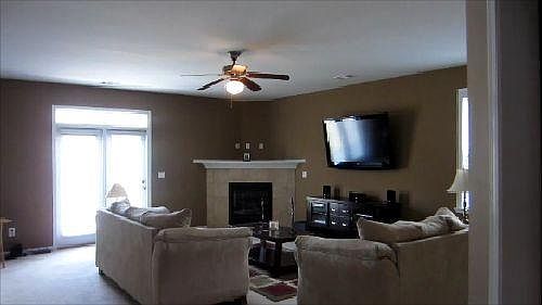 3rd image of 3558 Willowdale Ln