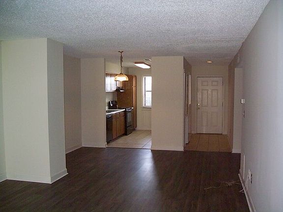 4th image of 290 Appleby Dr APT 169