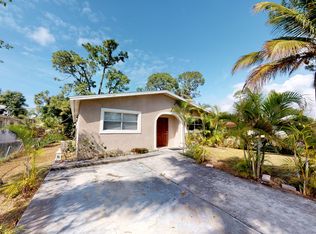 5213 Holland St, Naples, FL 34113