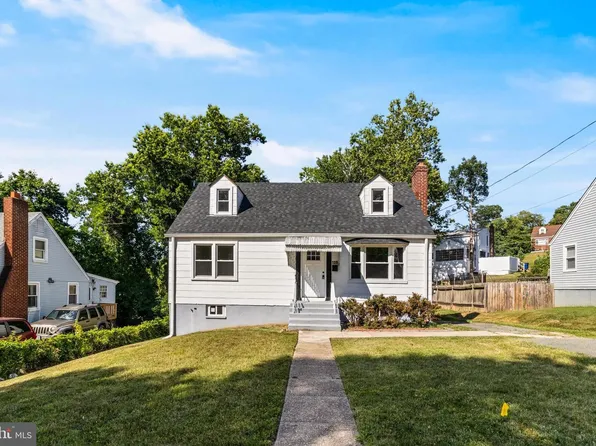109 S Huron Dr, Oxon Hill, MD 20745