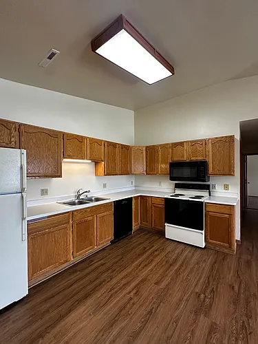 120 Christopher Dr #21 Photo 1