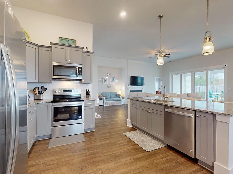 204 Edgewater Way — Photo 26