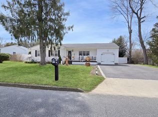 310 Browns Rd, Nesconset, NY 11767