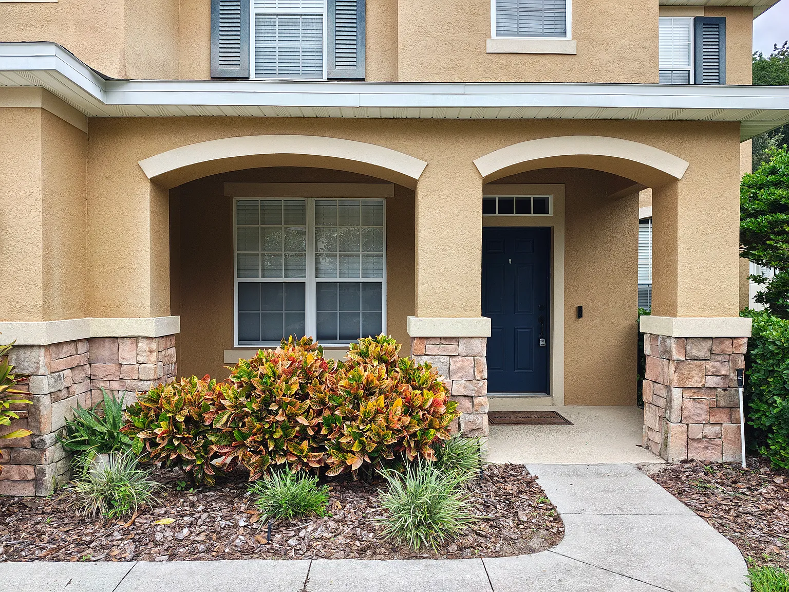 5 bed, 3320 sqft, $3,500 — Photo 4