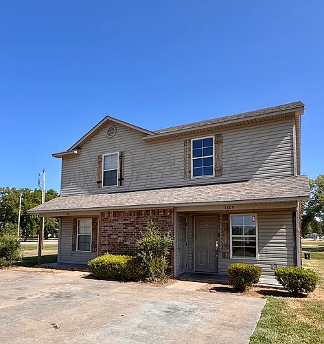 1809 Hanson Dr #1809 Photo 1