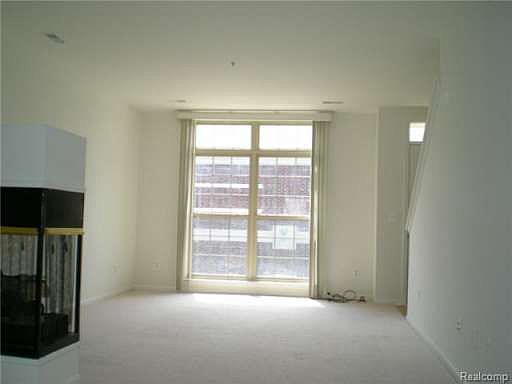 2nd image of 3281 Newbury Pl #1