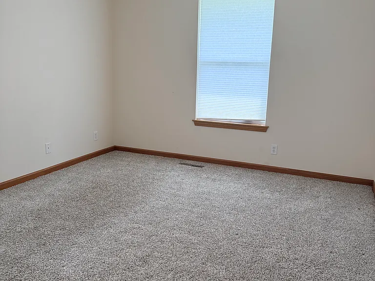 2800 SW Walnut St — Photo 7