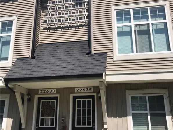 22635 NE Alder Crest Ln, Redmond, WA