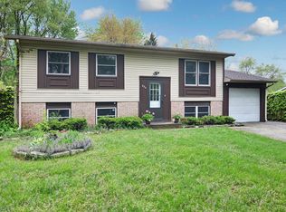 624 Ponderosa Dr, Bolingbrook, IL 60440