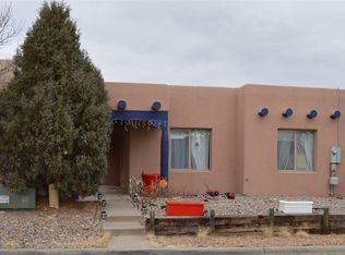 4013 Milagro Oro, Santa Fe, NM 87507