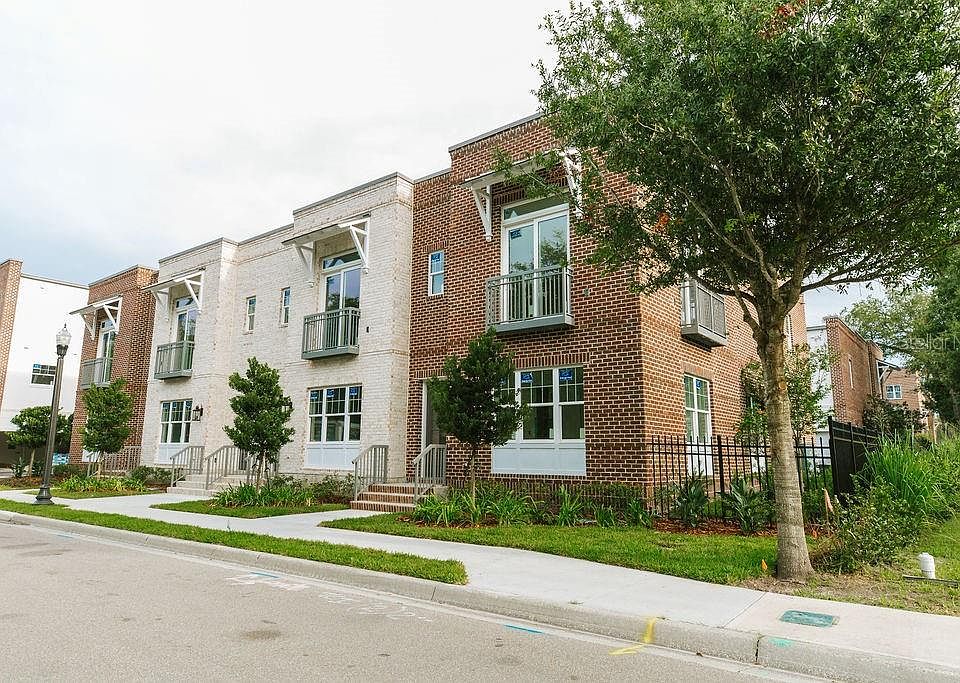 1st image of 475 W Smith St #32G
