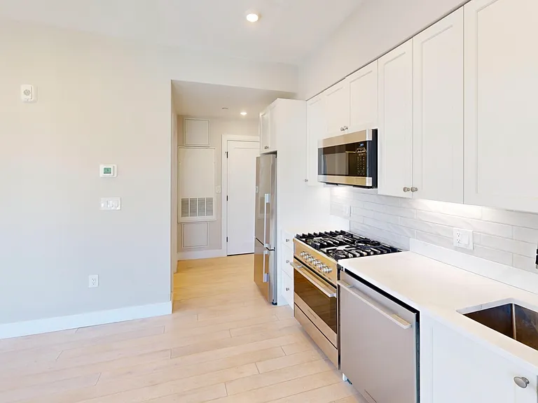 197 Green St #207A — Photo 2