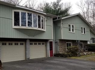 40 Walnut Grv, New Paltz, NY 12561