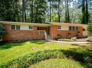 1806 Lakeview Dr, Benton, AR 72015