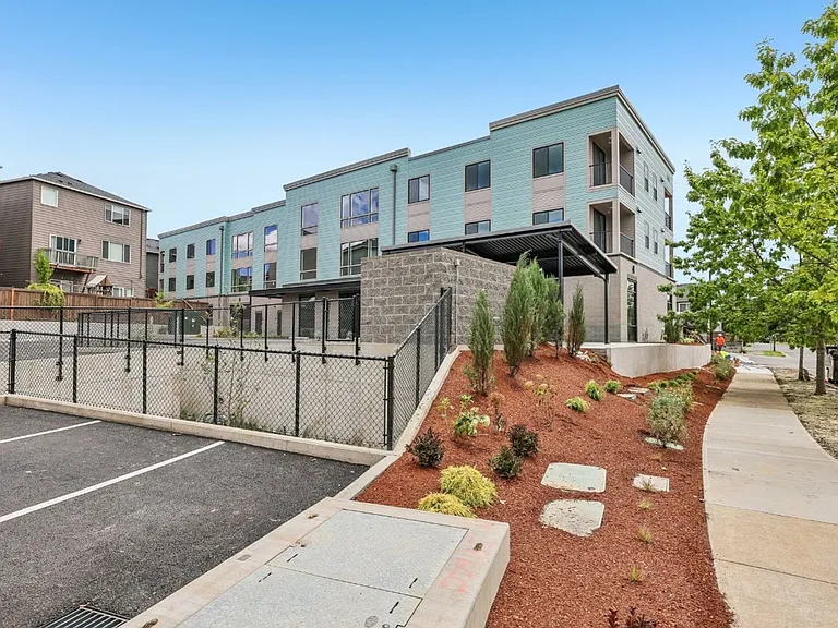 Brand-new 3-Bed, 2-Bath luxury single-level apartment! Bright, open-concept living with modern fi... — Photo 43