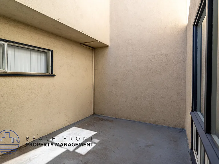125 Ximeno Ave — Photo 11