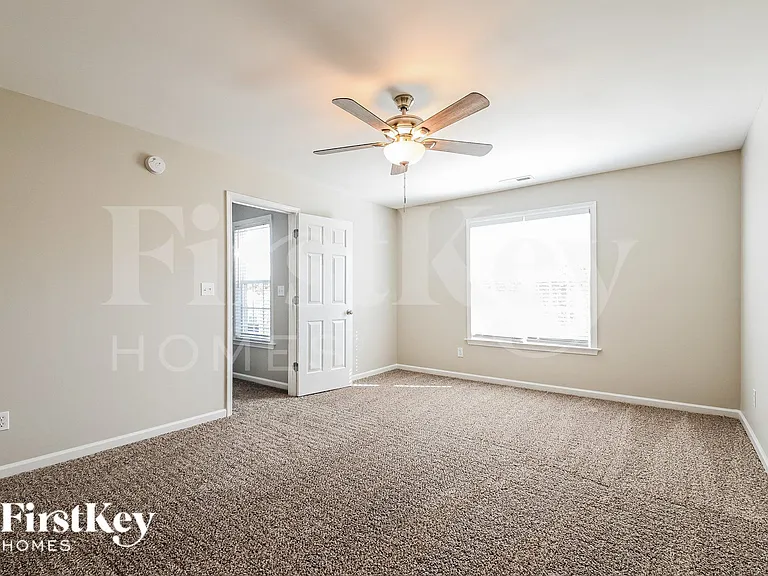 2428 Sapphire Valley Dr — Photo 7