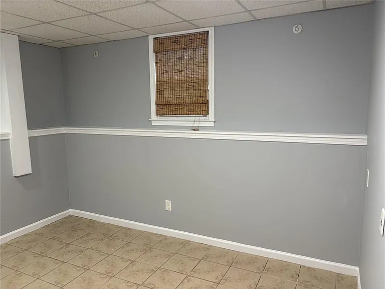5045 Bayberry Ct — Photo 33