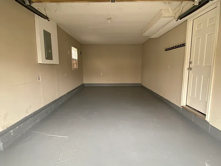 112 Meadow River Dr — Photo 22