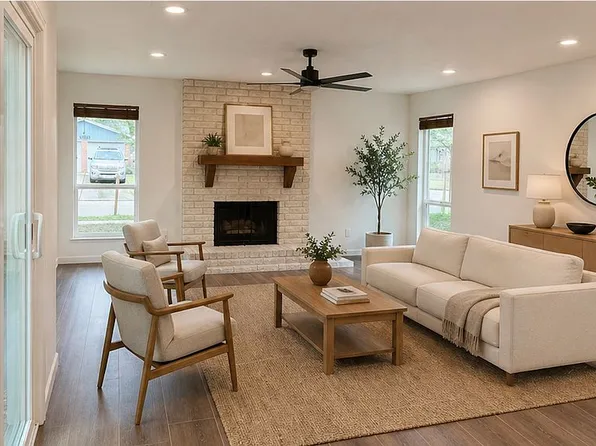 15826 Stonehaven Dr, Houston, TX 77059