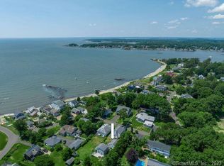 10 Sagamore Cove Rd #B, Branford, CT 06405