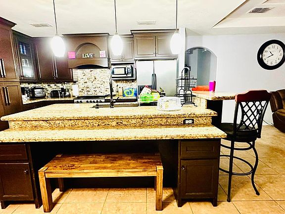 5th image of 501 Don Jose Dr