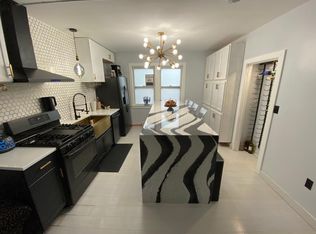 80 Terrace Ave, Providence, RI 02909