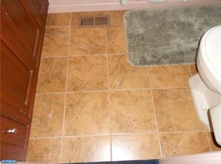 29 Holly Oak Dr, Voorhees, NJ 08043